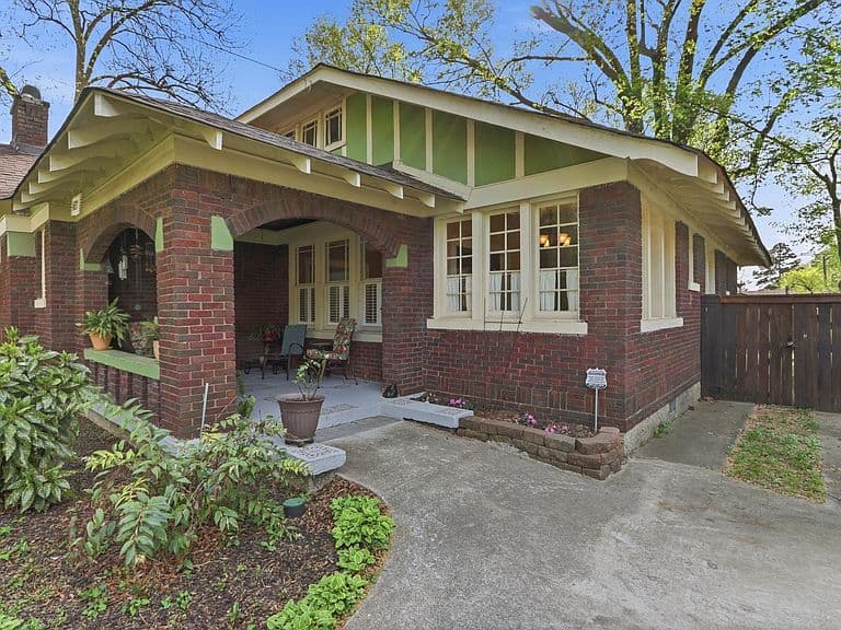 Listing photo 4