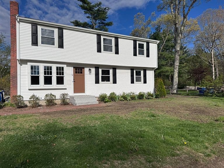 Listing photo 2