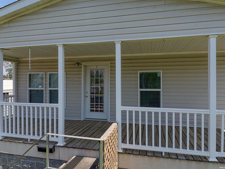 Listing photo 4