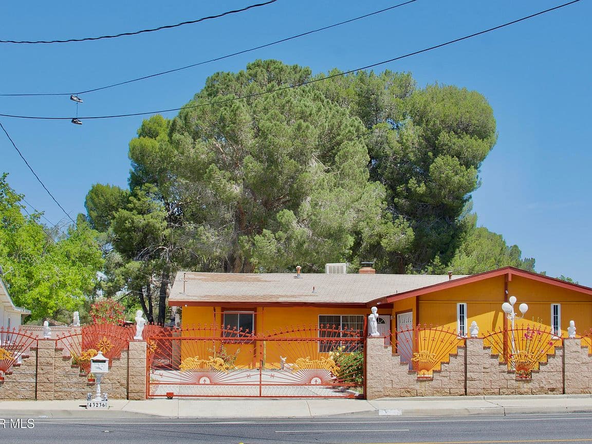 Primary listing photo