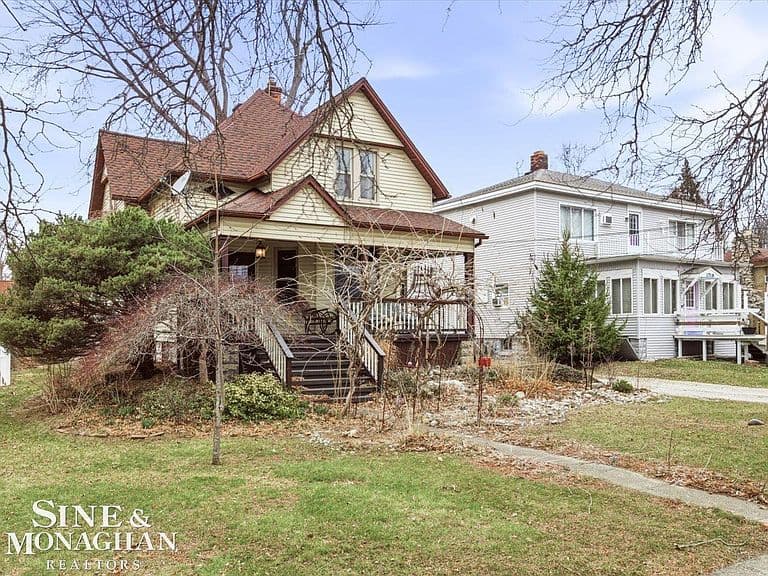 Listing photo 4