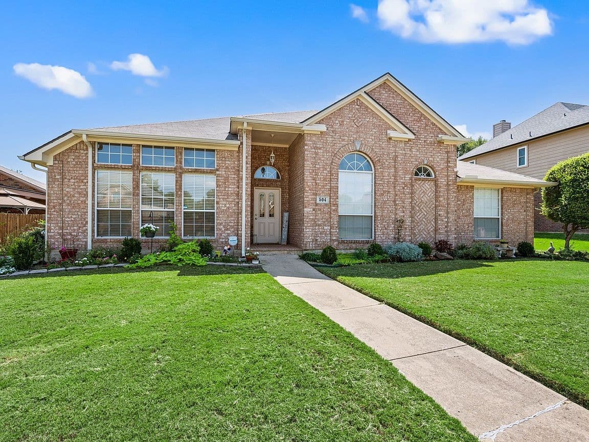 Primary listing photo