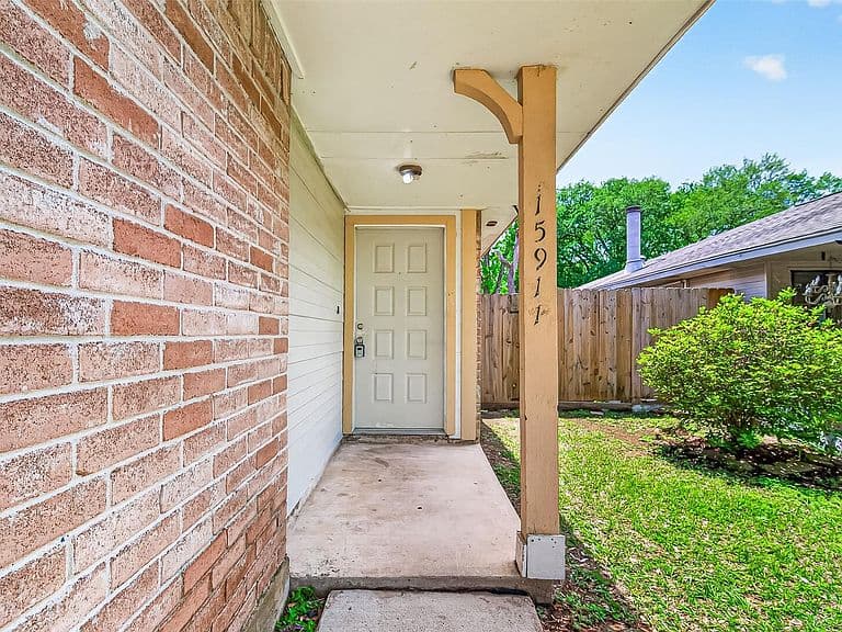 Listing photo 4