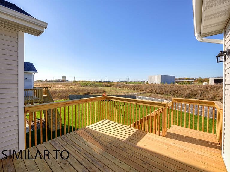 Listing photo 4
