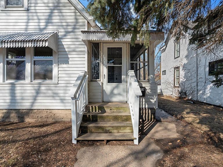 Listing photo 4
