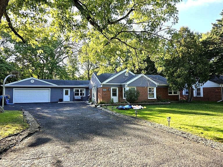 Listing photo