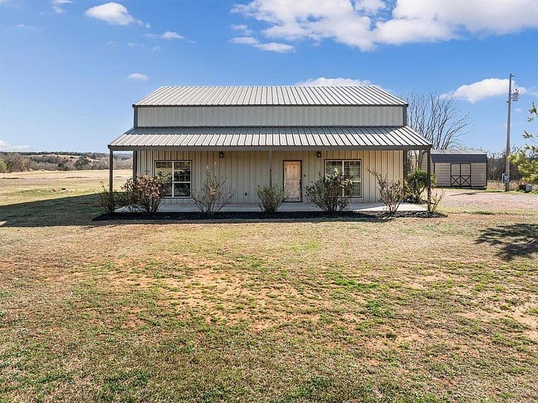Listing photo 5