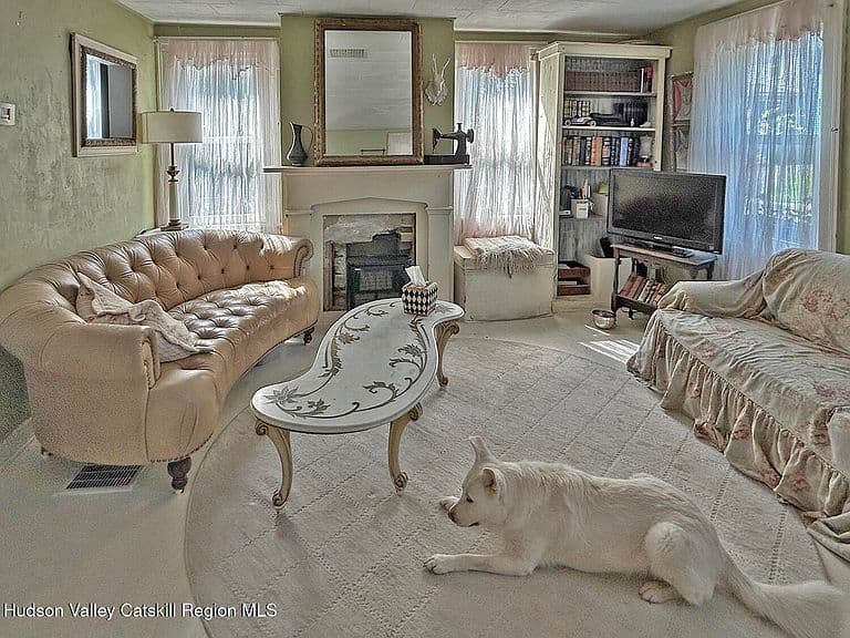 Listing photo 4