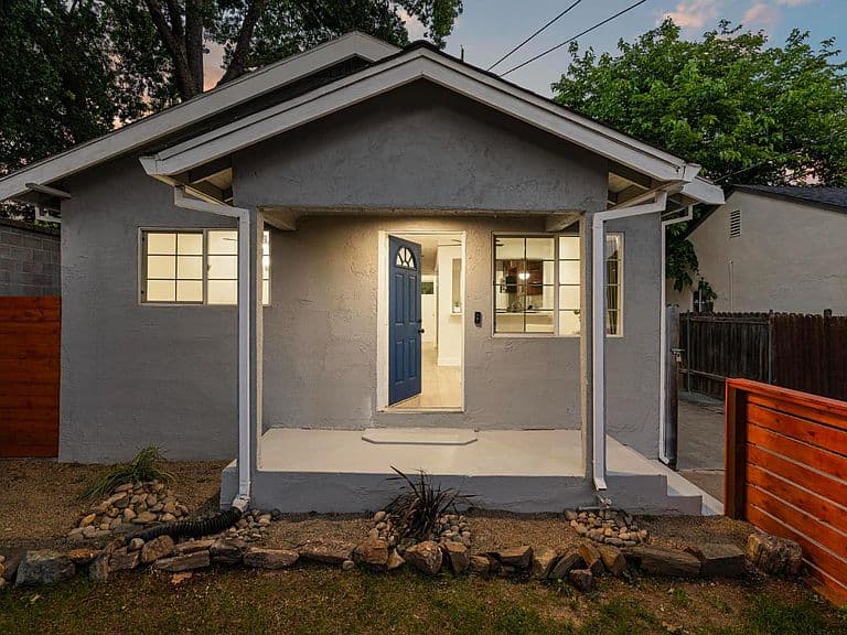 Listing photo 4