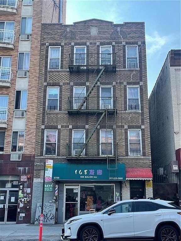 Primary listing photo