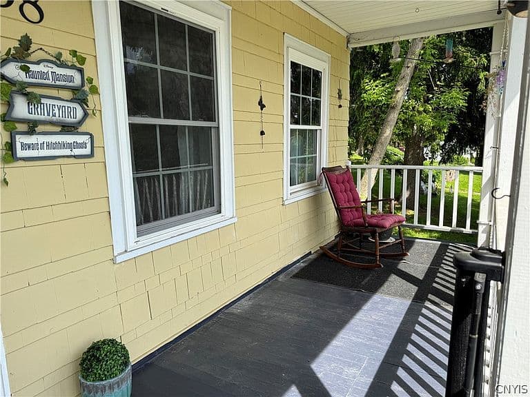 Listing photo 5