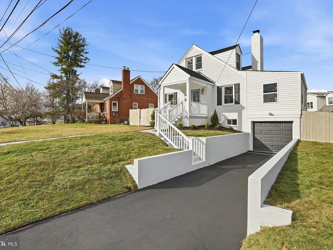 Primary listing photo