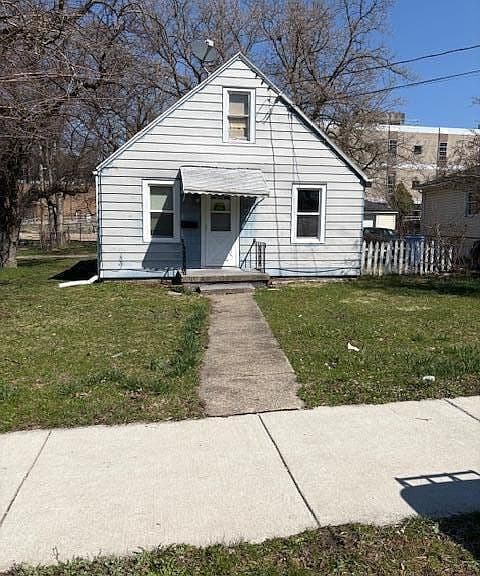 Listing photo 3