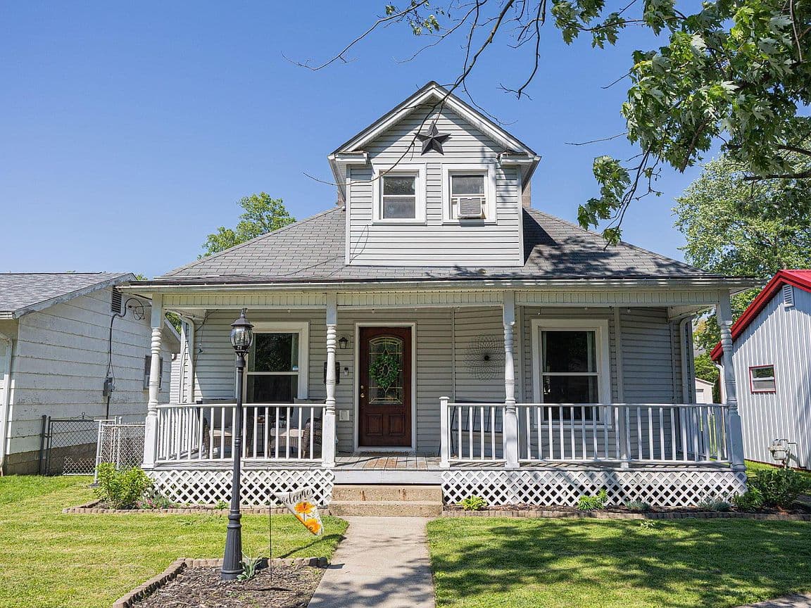 Primary listing photo