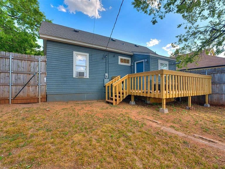 Listing photo 3