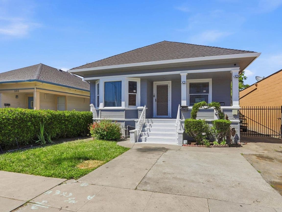 Primary listing photo