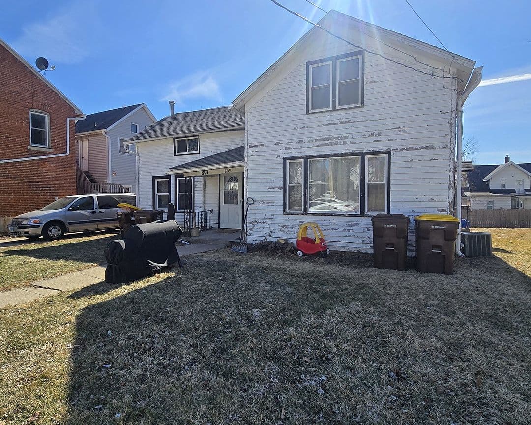 Primary listing photo
