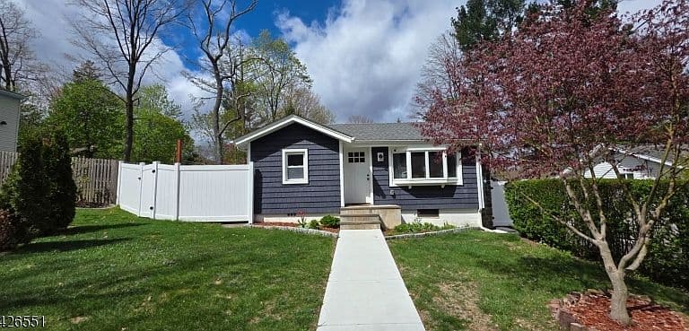 Listing photo