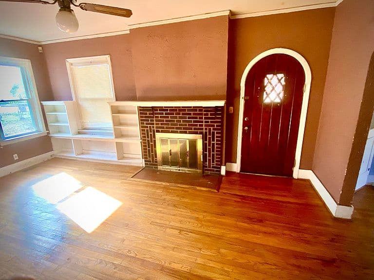 Listing photo 5
