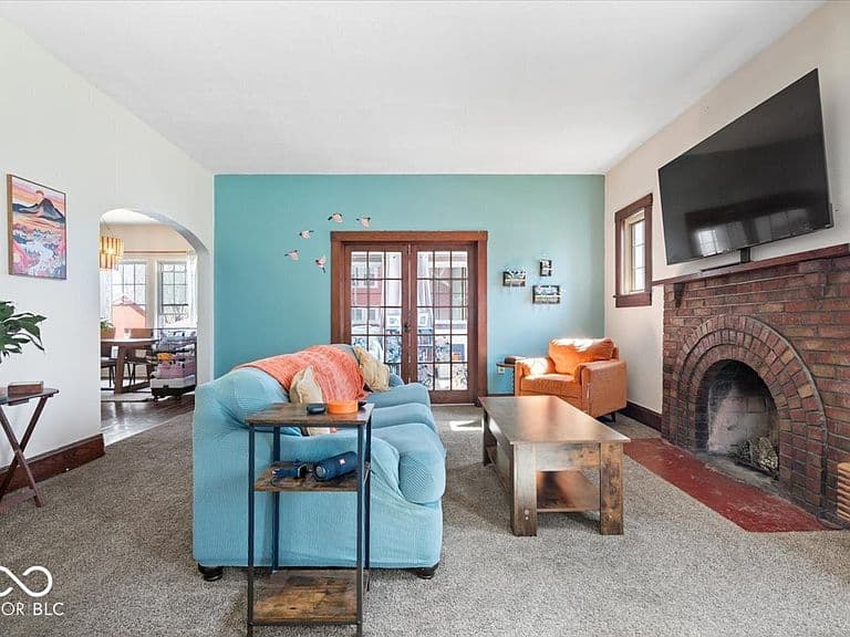 Listing photo 4