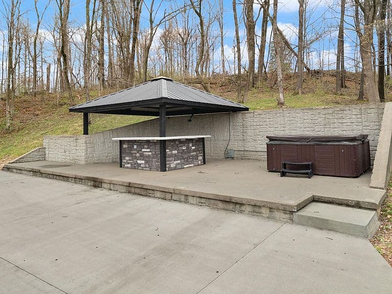 Listing photo 4