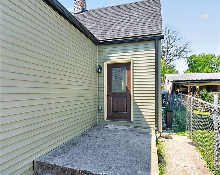 Listing photo 4