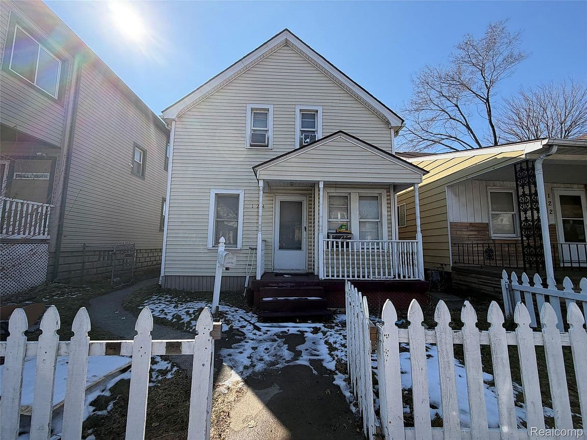 Primary listing photo