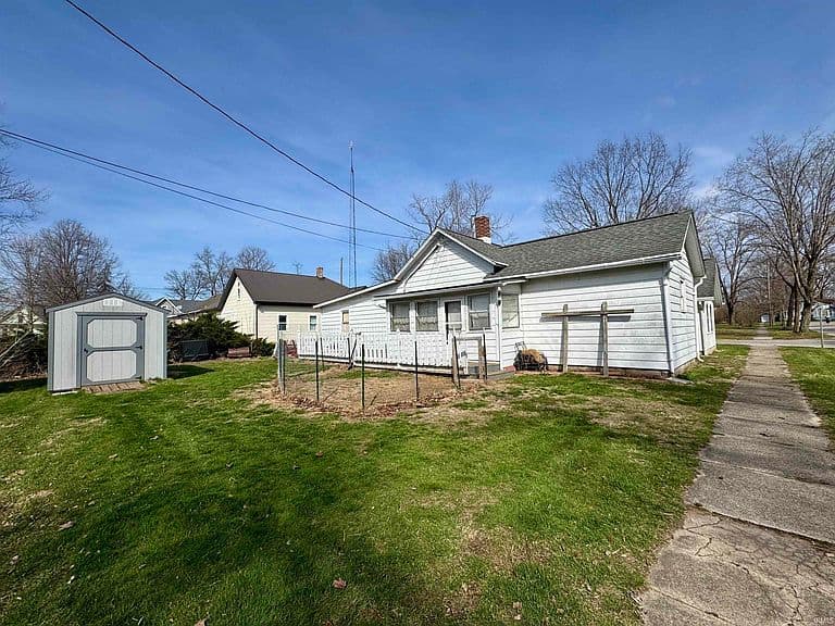 Listing photo 3