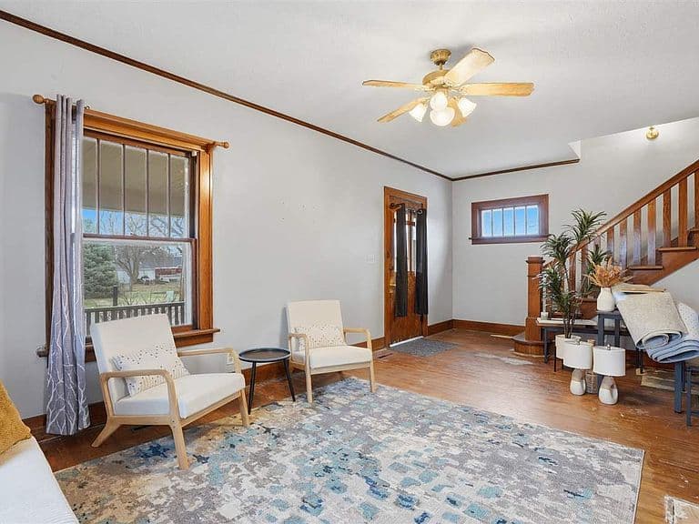 Listing photo 4