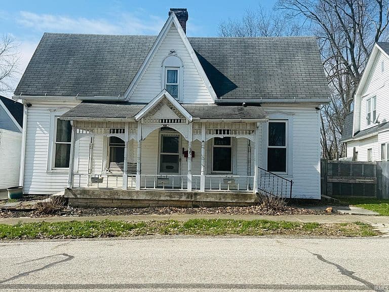 Listing photo 3
