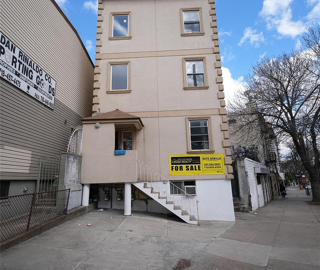 Primary listing photo