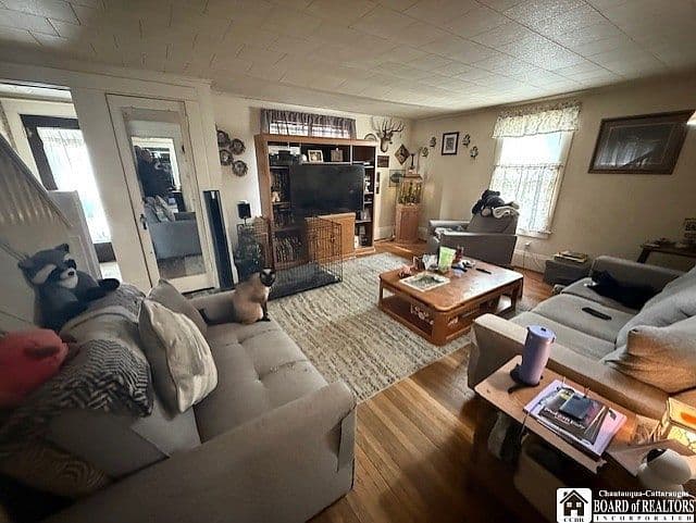 Listing photo 3