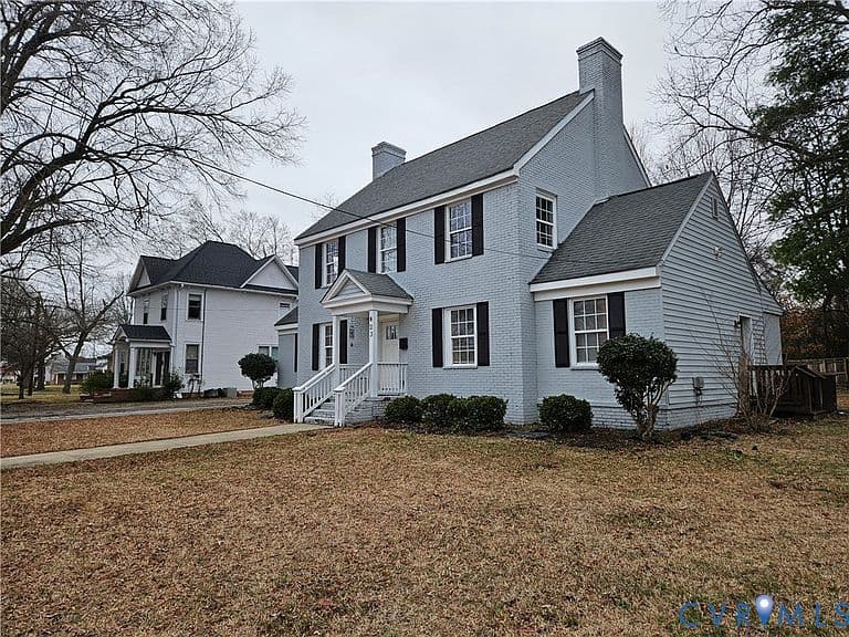 Listing photo 3