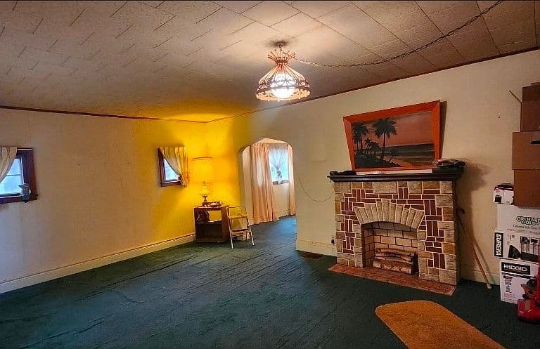 Listing photo 5