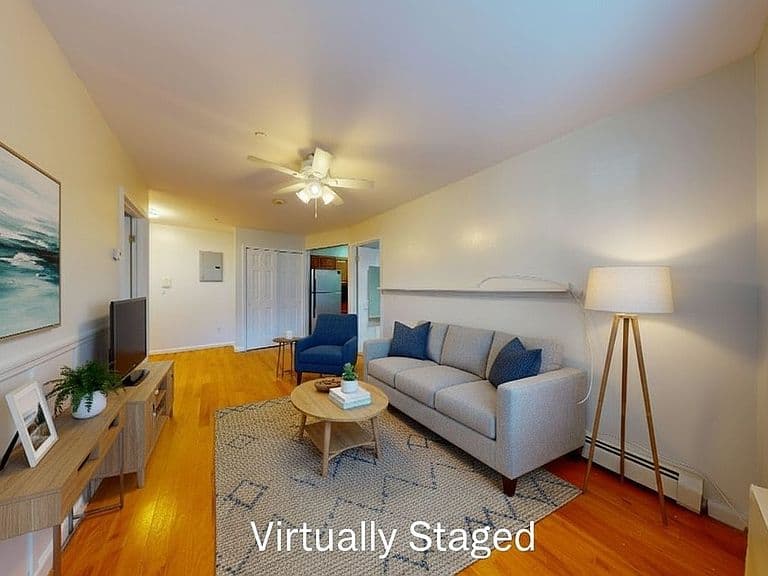 Listing photo 2