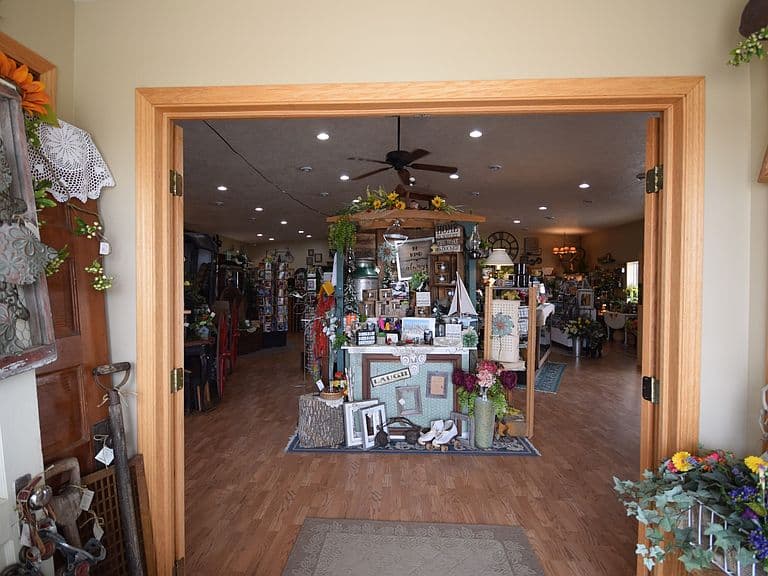 Listing photo 5