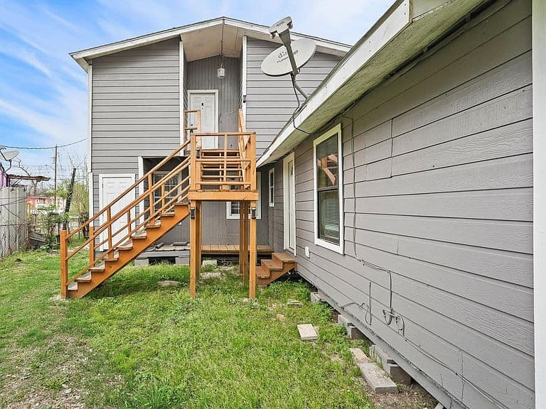 Listing photo 4