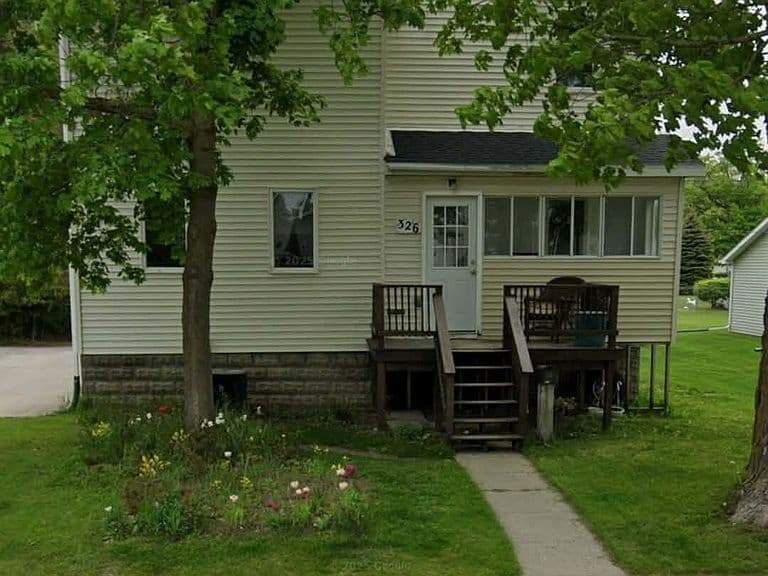 Listing photo 3