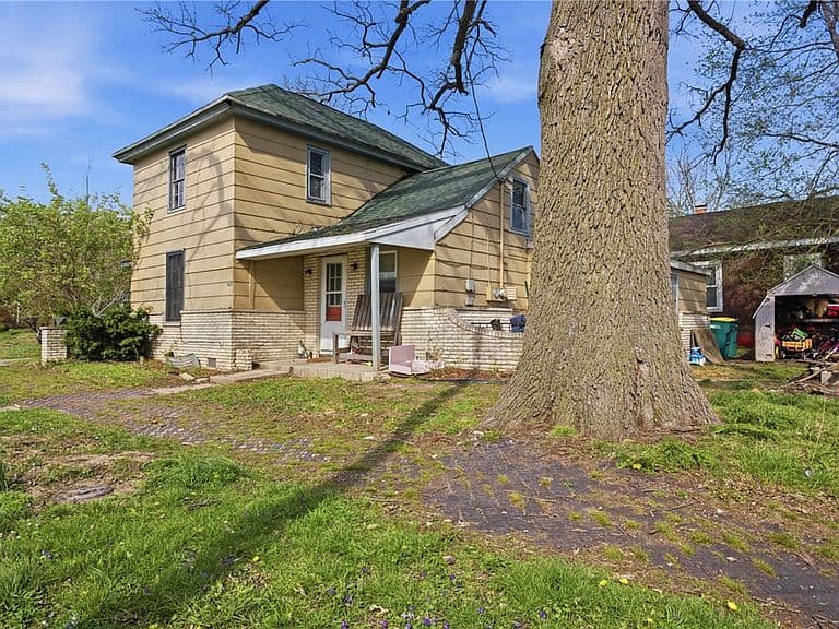 Listing photo 4
