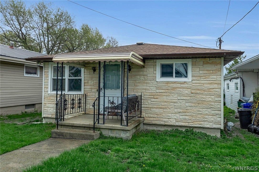 Primary listing photo