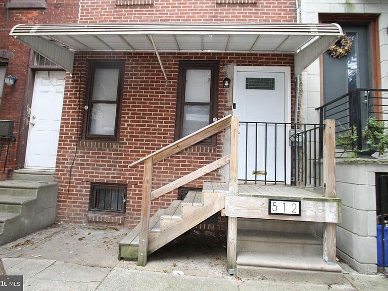 Listing photo 3