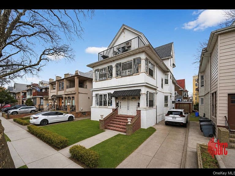 Listing photo 2