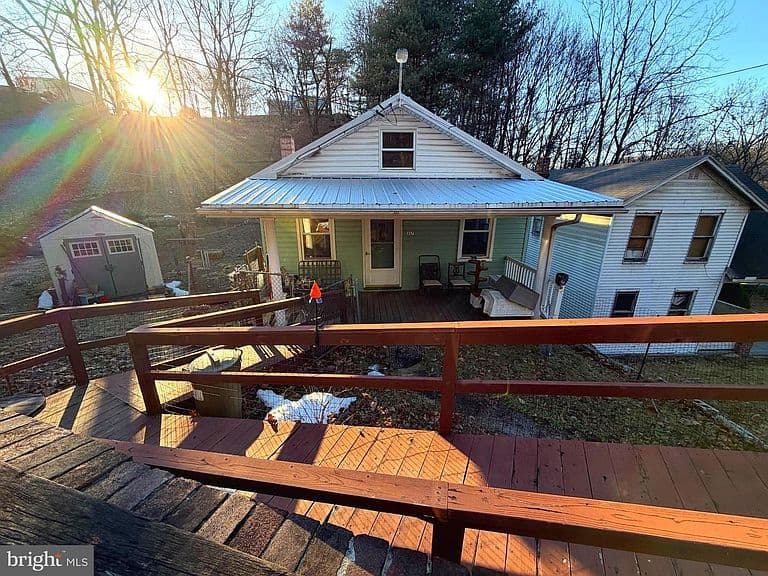 Listing photo 5