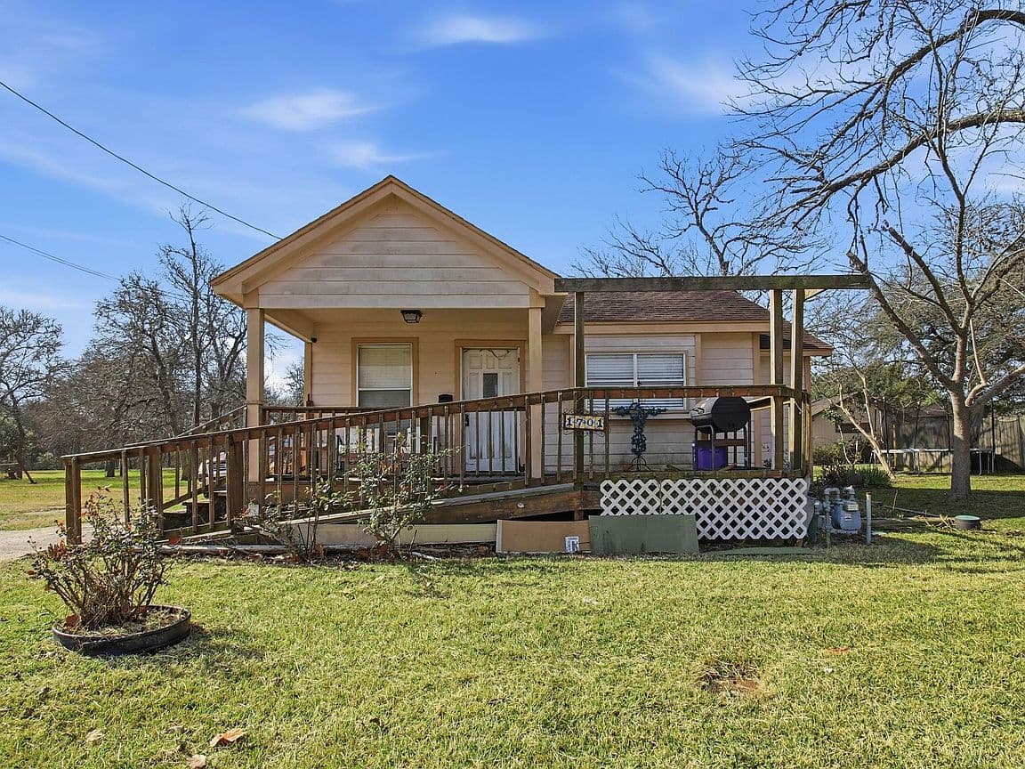 Primary listing photo