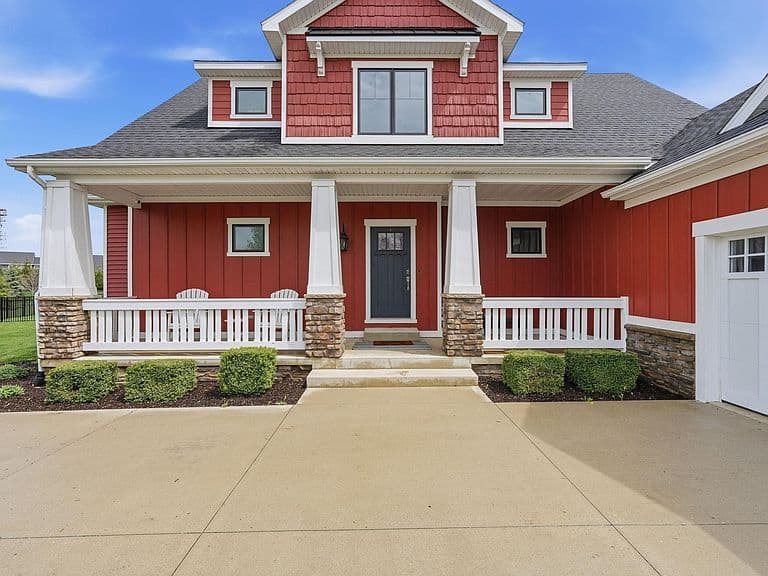 Listing photo 3