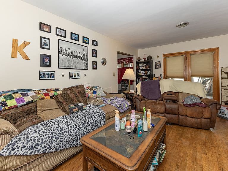 Listing photo 4