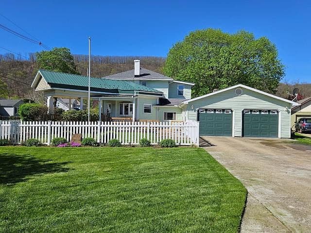 Listing photo 2