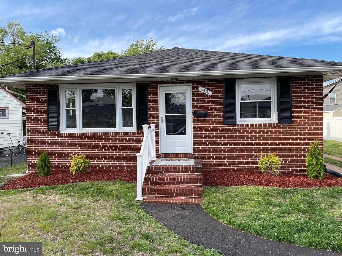 Primary listing photo