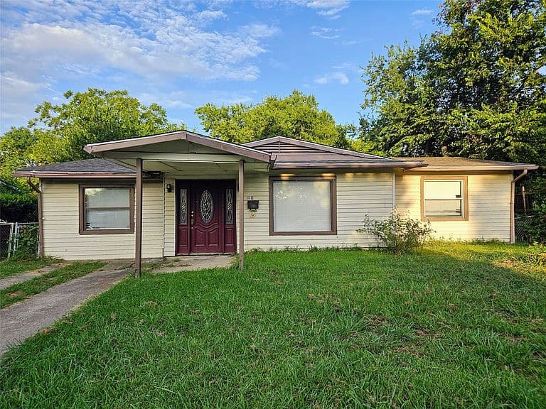 Listing photo 3