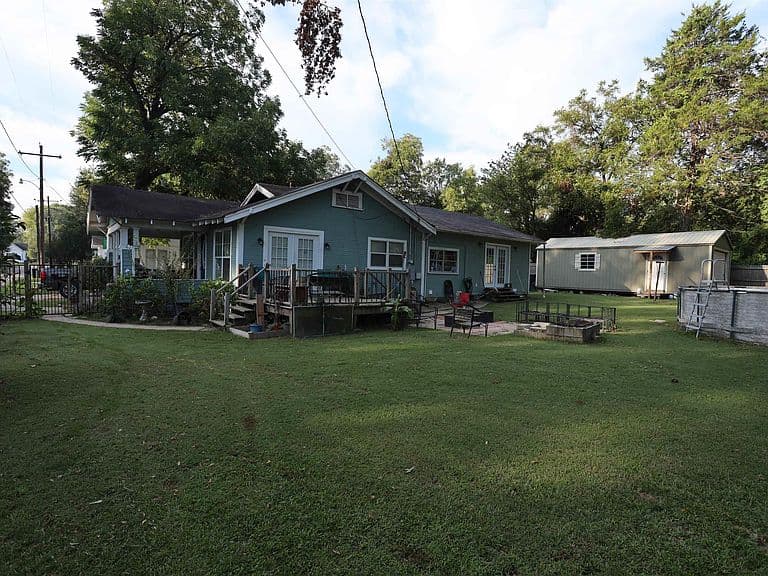 Listing photo 4